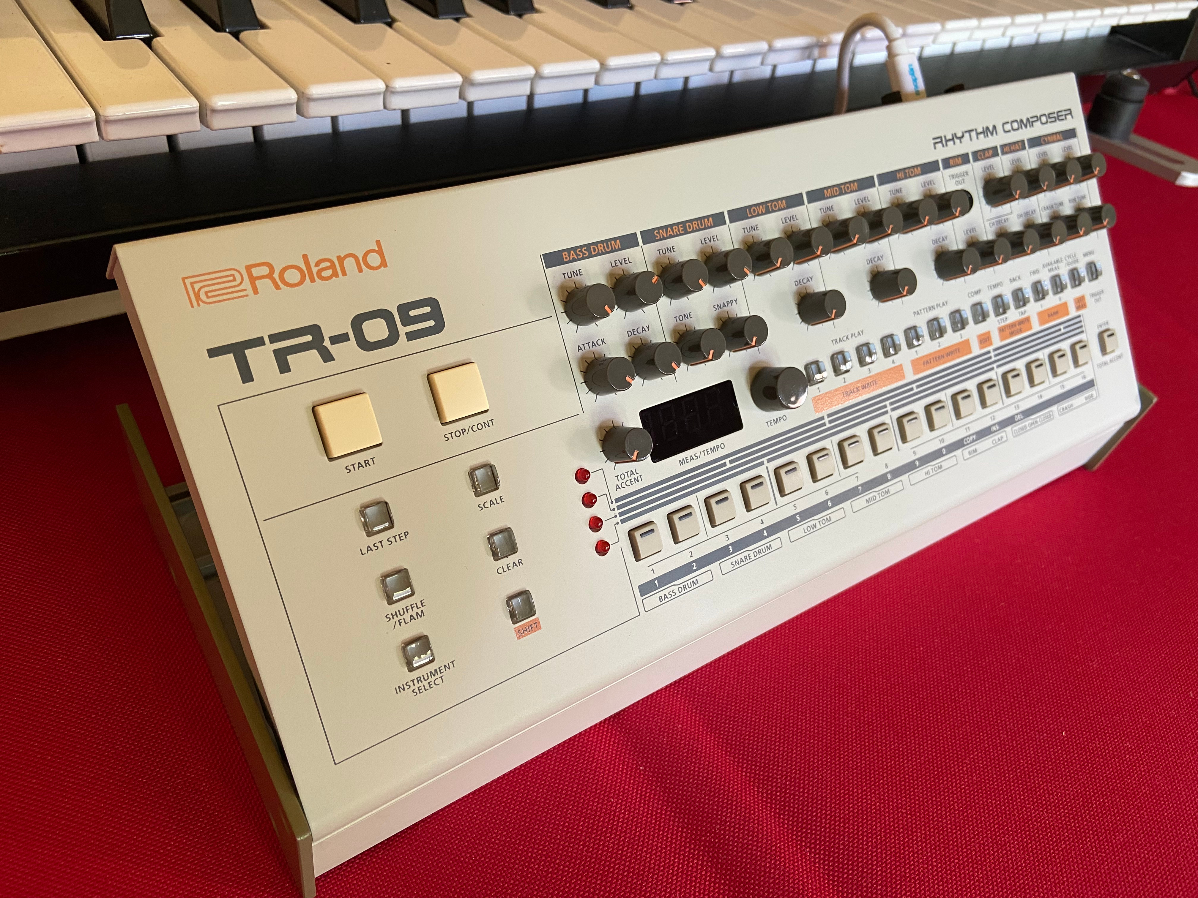 TR-09 Roland Roland Boutique TR-09 Roland TR-09 リズムコンポーザー